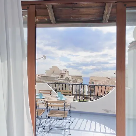 La Casa Bianca * Letojanni