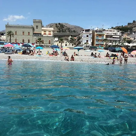 La Casa Bianca Letojanni