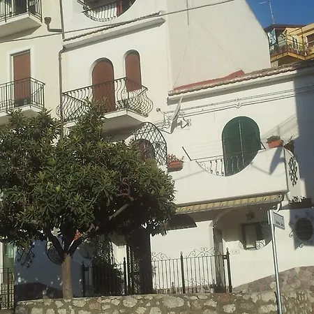 La Casa Bianca Holiday home Letojanni